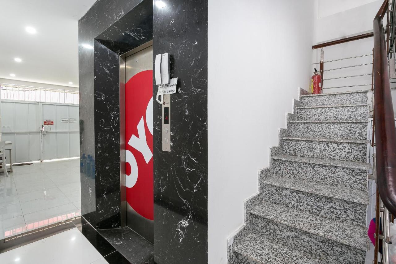 Oyo 122 Vela Apartment Ho Chi Minh City Exterior photo